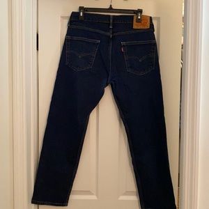 502 Levi’s 32x30 Jeans